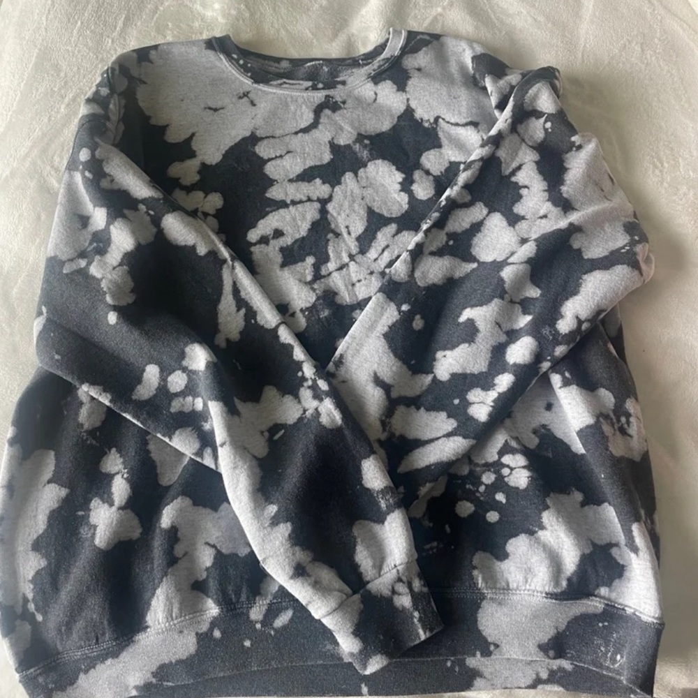 Urban Outfitters Crewneck